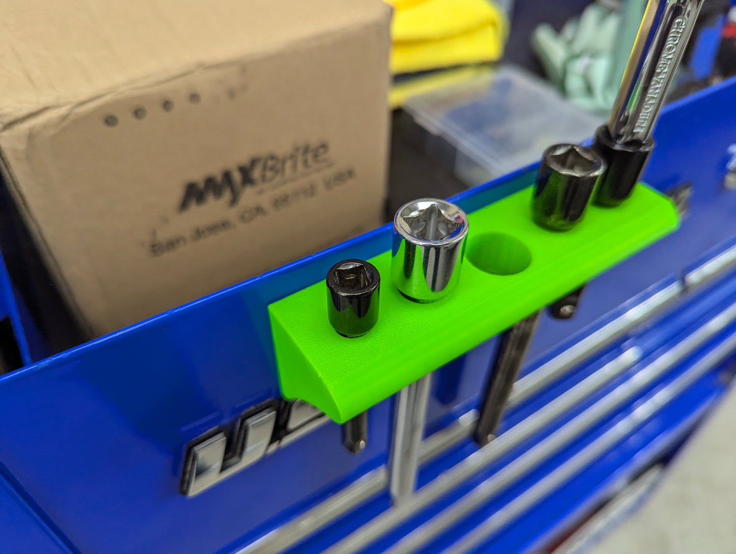 Magnetic Ratchet Extension Holder – 3M Tape tool box