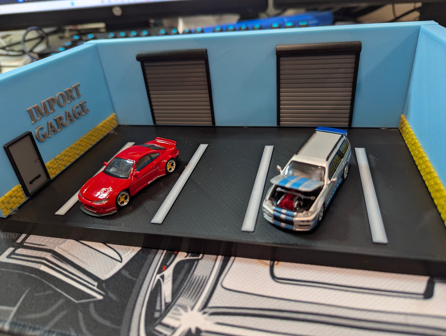Miniature "Import Garage" Diorama – 1:64 Scale Car Display (9"x5.5"x3.25")