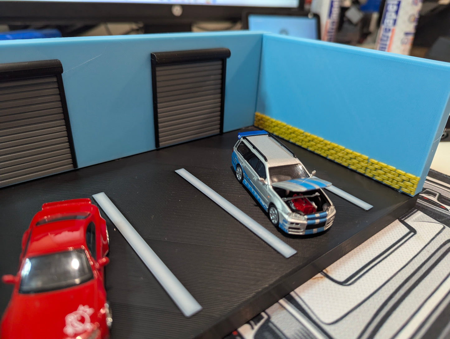Miniature "Import Garage" Diorama – 1:64 Scale Car Display (9"x5.5"x3.25")