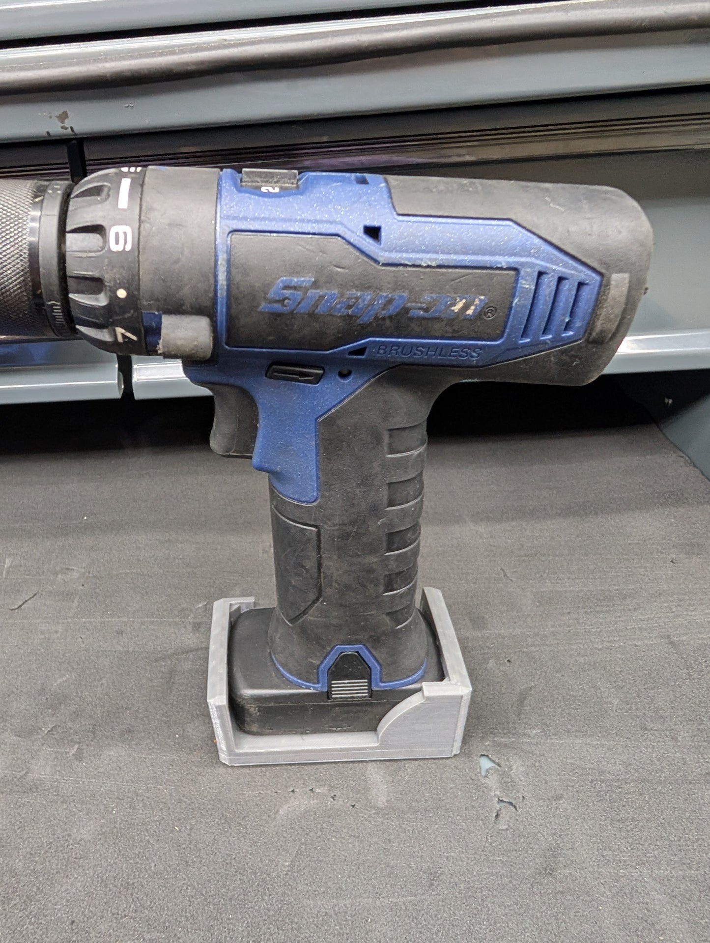 Snap-on Magnetic Snap-on Battery Attachment - Drill Anywhere Hands-Free with Heavy-Duty Neodymium Magnets & Custom-Color Options