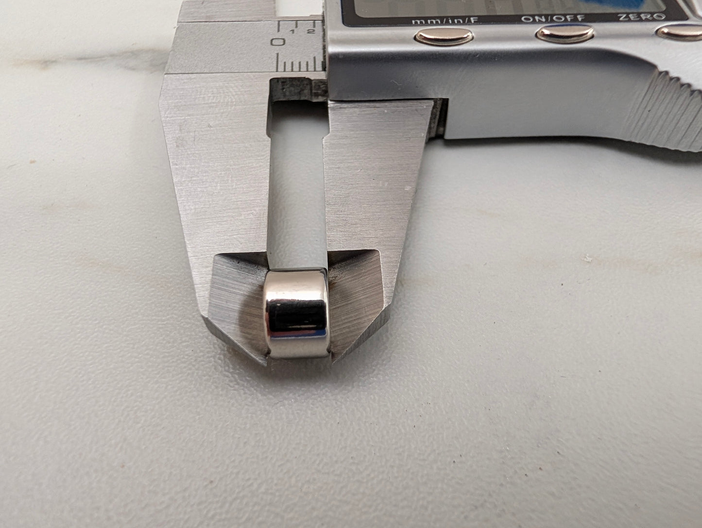 N52 Neodymium Disc Magnets — 9mm × 6mm