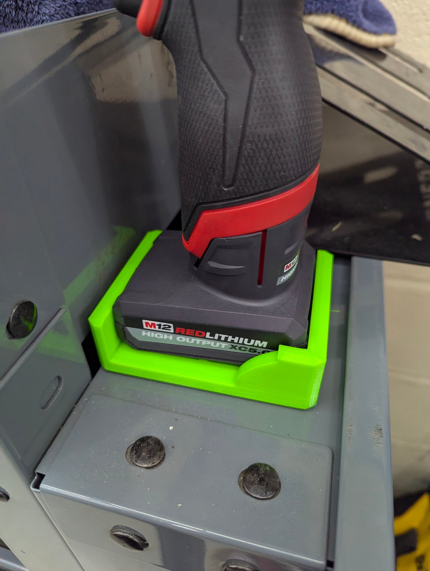 Magnetic Milwaukee M12 Drill & Battery Holder – Heavy Duty 3D Printed Mount
